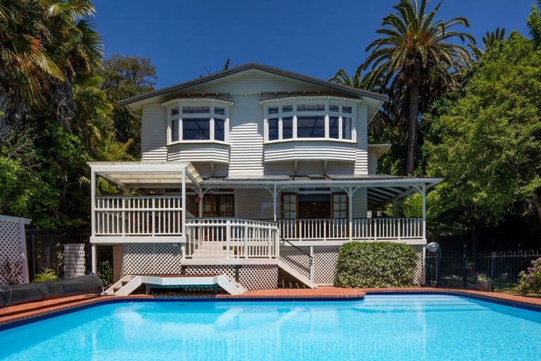 Photo of property in 23 Brougham Street, Nelson South, Nelson, 7010