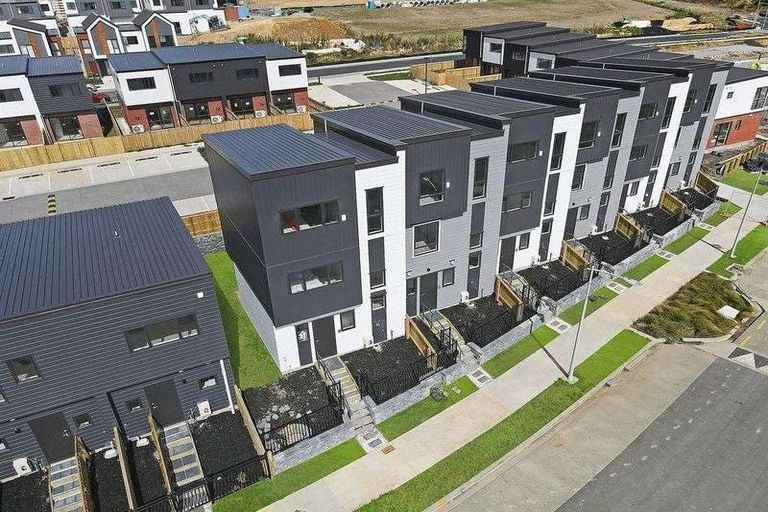 Photo of property in 38 Picturesque Drive, Flat Bush, Auckland, 2019