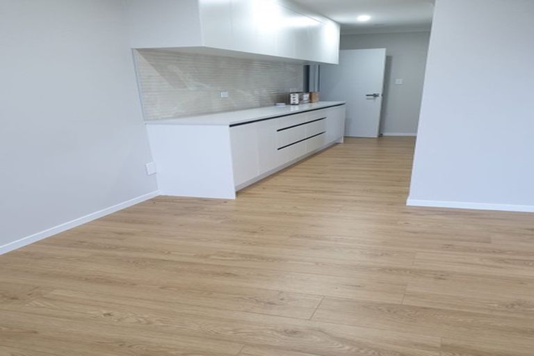 Photo of property in 32 Cooladawson Drive, Flat Bush, Auckland, 2019