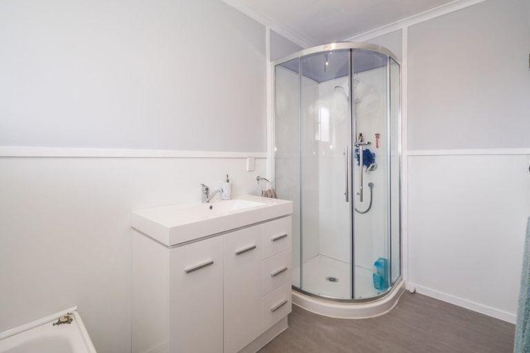 Photo of property in 1 Marsden Place, Awapuni, Palmerston North, 4412