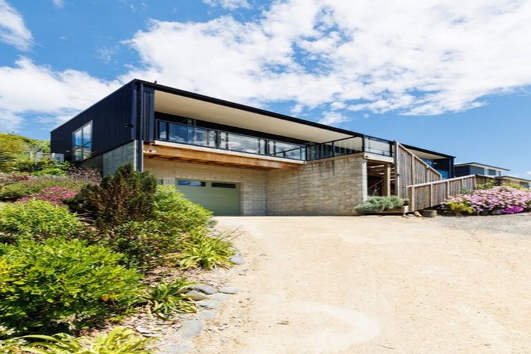 Photo of property in 121 Cashmere Drive, Fitzherbert, Palmerston North, 4410