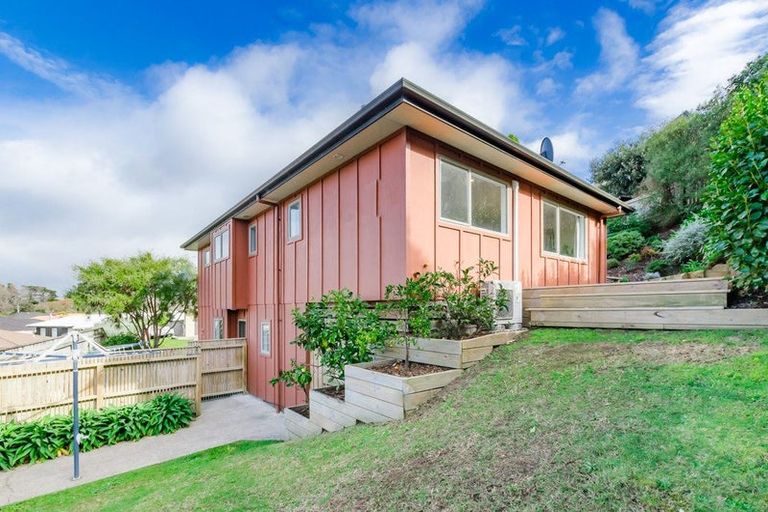 Photo of property in 23 Ashleigh Way, Waikanae Beach, Waikanae, 5036