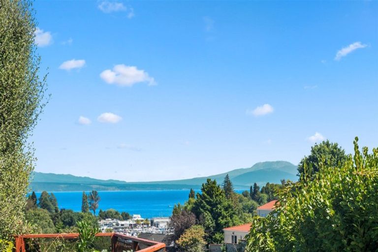 Photo of property in 12 Belvedere Grove, Rangatira Park, Taupo, 3330