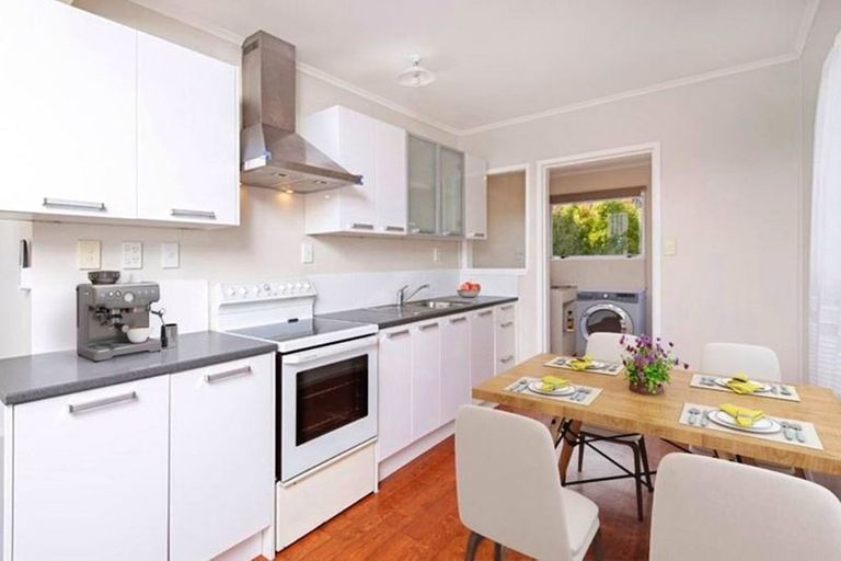 Photo of property in 1/33 Rodney Street, Howick, Auckland, 2014