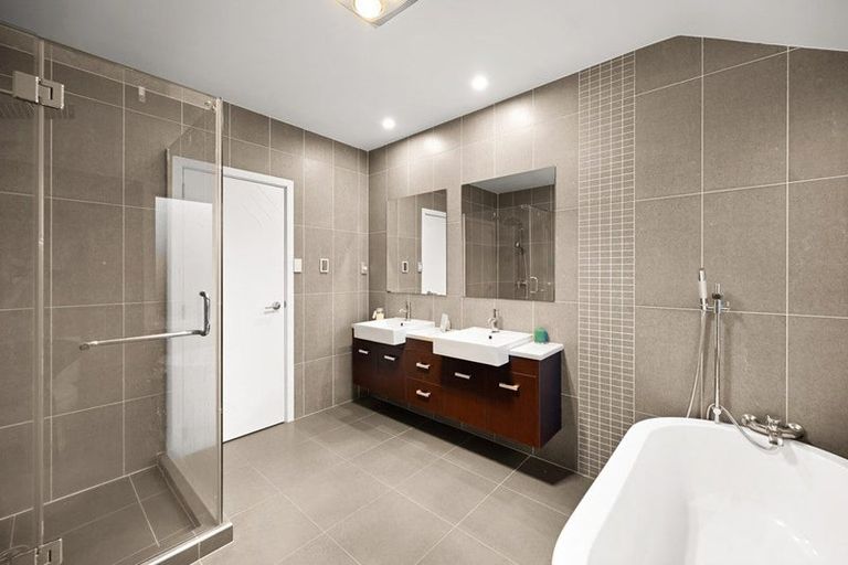 Photo of property in 22 Gibbston Close, Huntington, Hamilton, 3210