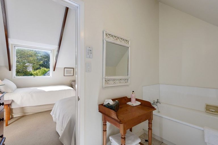 Photo of property in 11 Merlincote Crescent, Governors Bay, Lyttelton, 8971