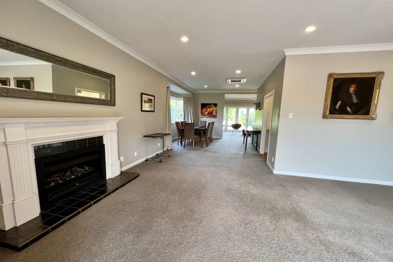 Photo of property in 44 Braid Road, St Andrews, Hamilton, 3200