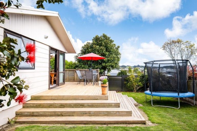 Photo of property in 1 Iris Street, Snells Beach, 0920