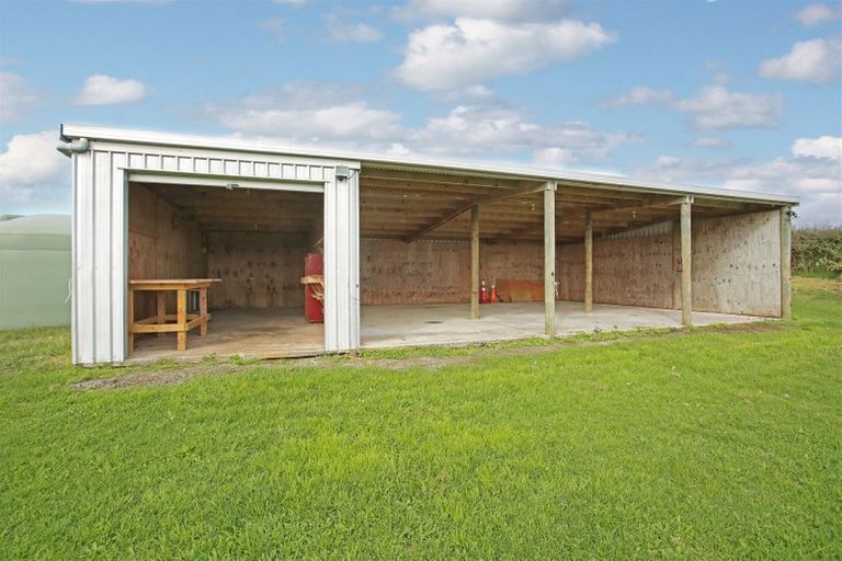 Photo of property in 121 Brook Road, Awhitu, Waiuku, 2684