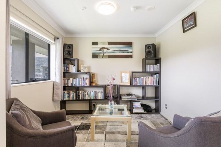 Photo of property in 2d/25 Weranui Road, Waiwera, Orewa, 0994