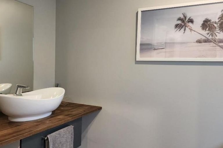 Photo of property in 55 Pitcairn Street, Oakura, 4314