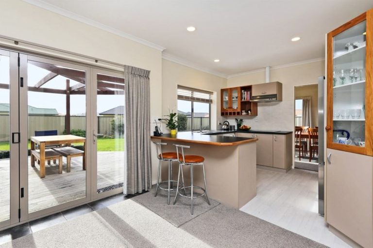 Photo of property in 6 Rosehill Way, Taradale, Napier, 4112