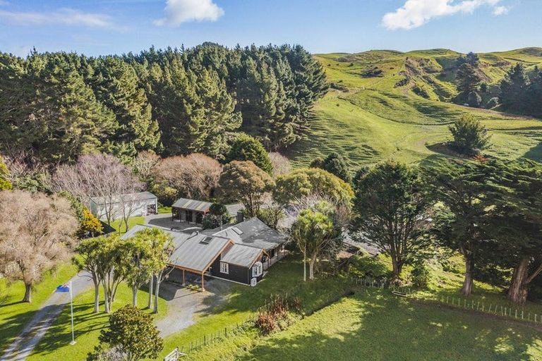 Photo of property in 549 Ohariu Valley Road, Ohariu, Wellington, 6037