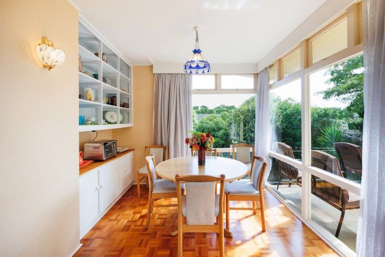 Photo of property in 5 Hokowhitu Court, Hokowhitu, Palmerston North, 4410