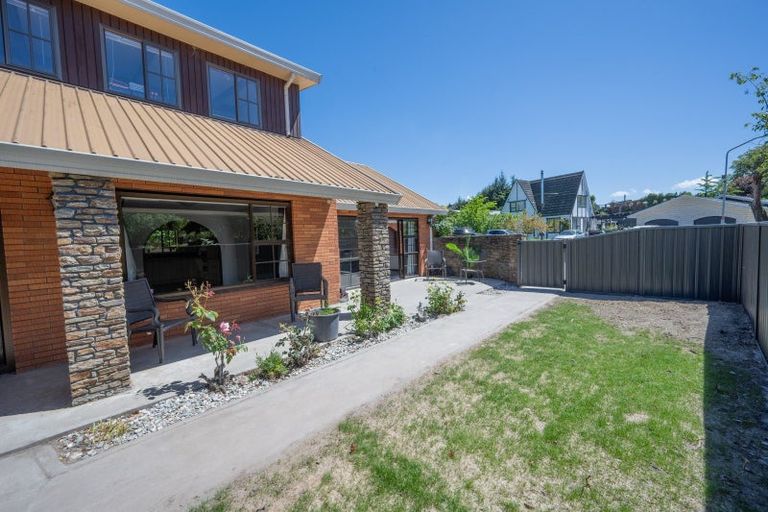 Photo of property in 5 Hart Place, Bridge Hill, Alexandra, 9320