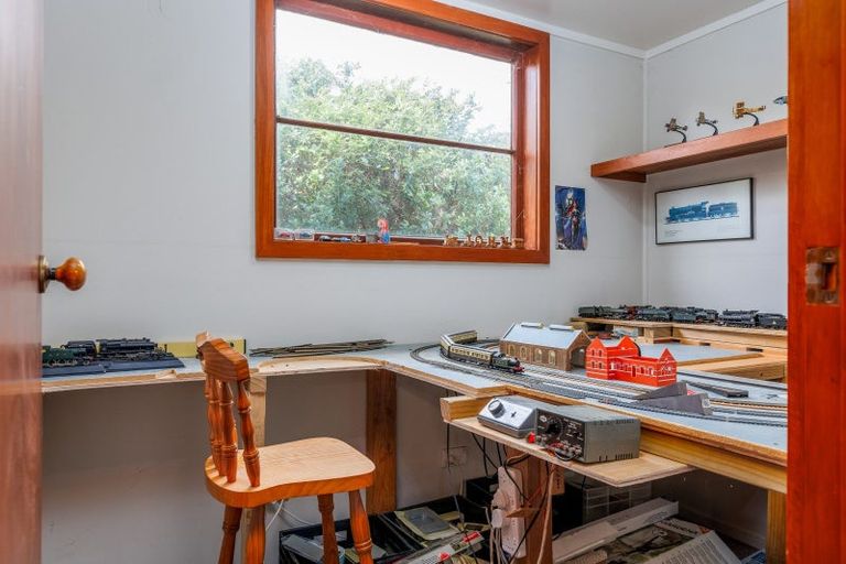 Photo of property in 16 Stanly Street, Eketahuna, 4900