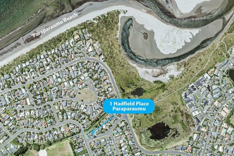 Photo of property in 1 Hadfield Place, Paraparaumu Beach, Paraparaumu, 5032