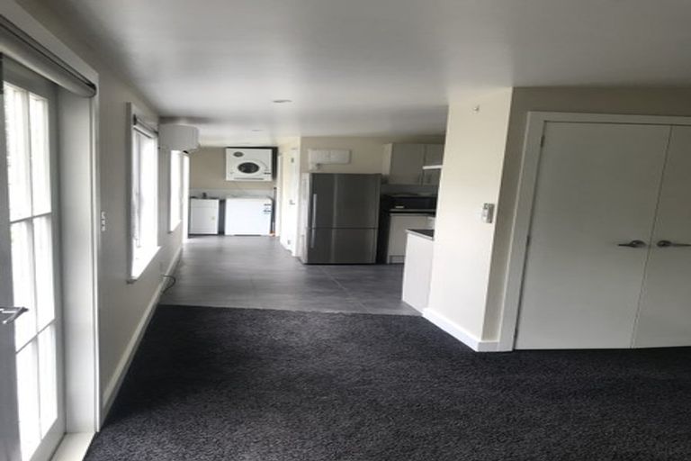 Photo of property in 26 Tinakori Road, Thorndon, Wellington, 6011