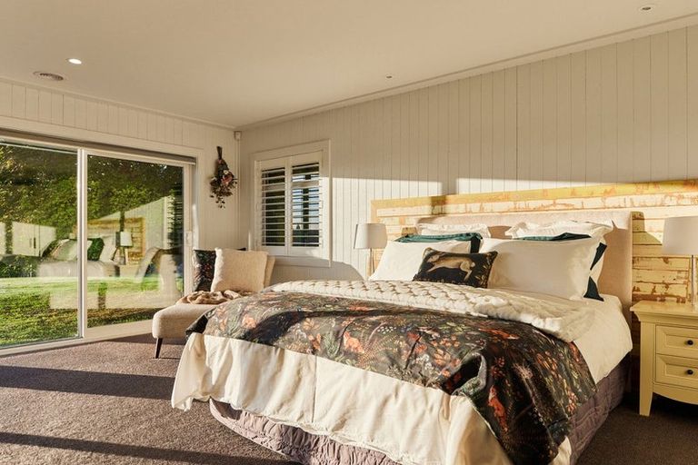 Photo of property in 28 Hanlow Place, Pyes Pa, Tauranga, 3112