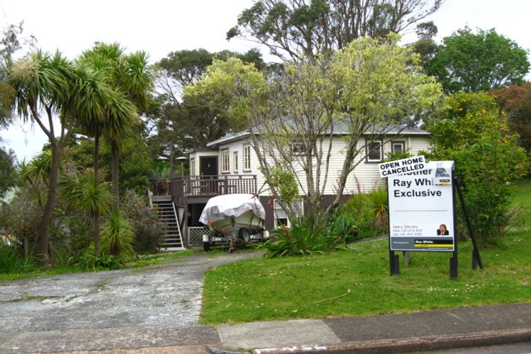 Photo of property in 42 Everard Avenue, Army Bay, Whangaparaoa, 0930