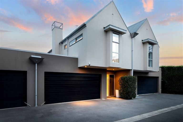 Photo of property in 28 Rhodes Street, Merivale, Christchurch, 8014