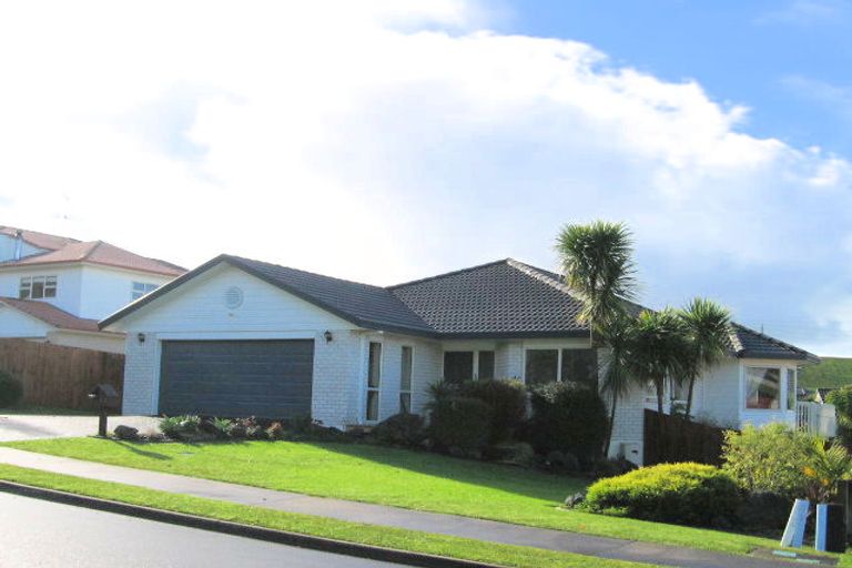 Photo of property in 50 Waldorf Crescent, Orewa, 0931