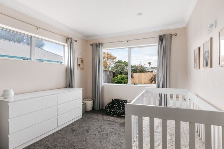 Photo of property in 10 Webb Place, Papamoa Beach, Papamoa, 3118