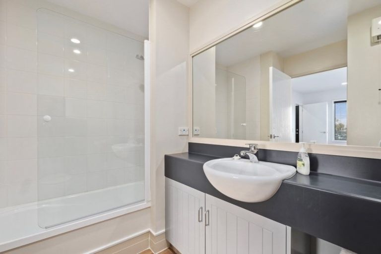 Photo of property in 11/63-69 Edinburgh Drive, Queenstown, 9300