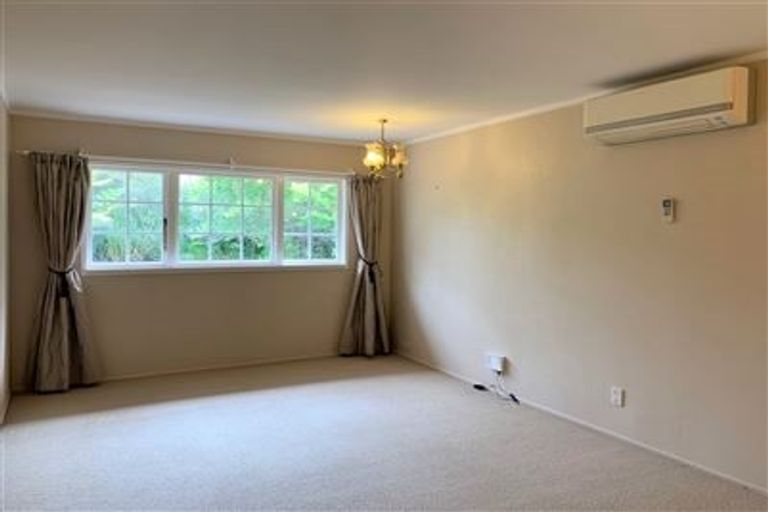 Photo of property in 28 Matipo Road, Mairangi Bay, Auckland, 0630