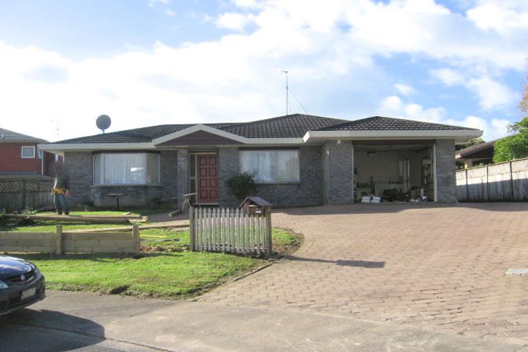 Photo of property in 2/22 Steeple Rise, Pakuranga, Auckland, 2010