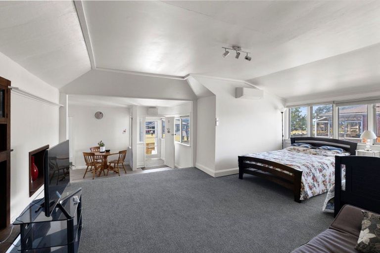 Photo of property in 82 Barrett Street, Westown, New Plymouth, 4310