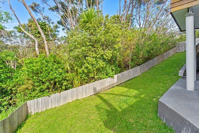 Photo of property in 6 Wendy Hood Way, Snells Beach, 0920