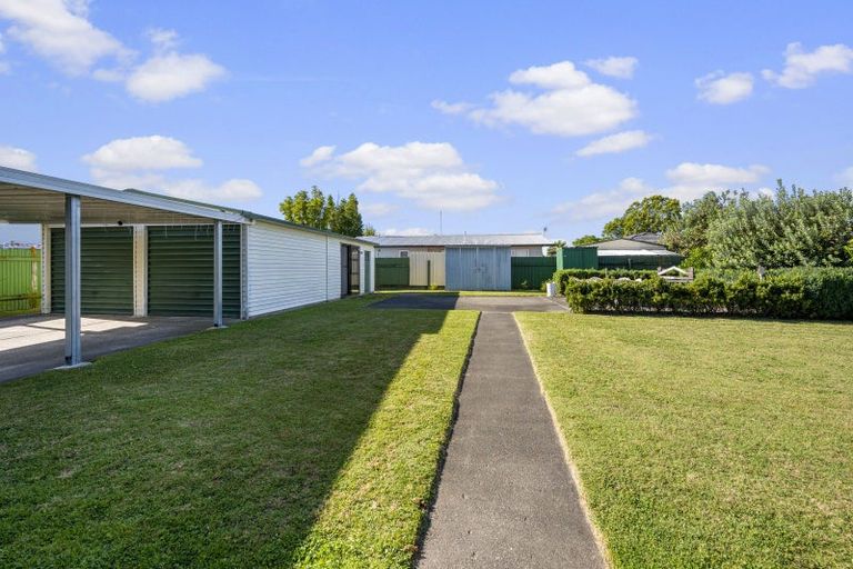 Photo of property in 45 Tait Drive, Greenmeadows, Napier, 4112