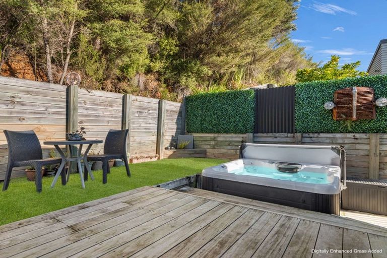 Photo of property in 111 Pacific View Drive, Whangamata, 3620