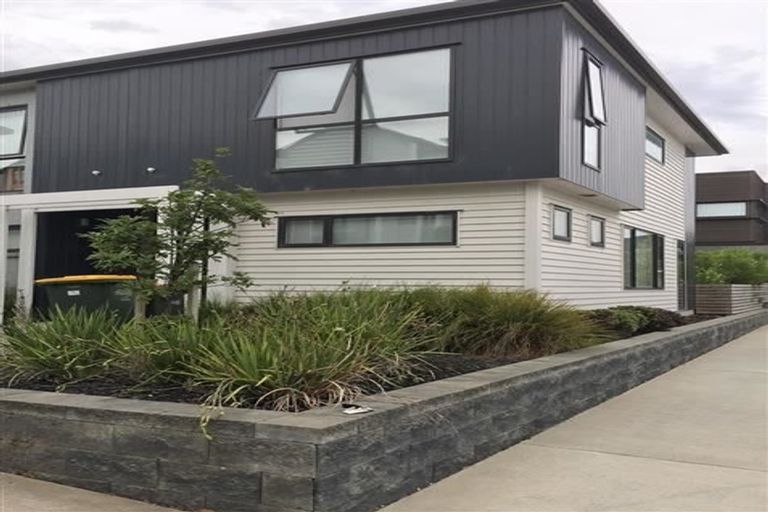 Photo of property in 41 Carder Court, Hobsonville, Auckland, 0618