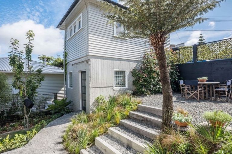 Photo of property in 40 Dominion Park Street, Johnsonville, Wellington, 6037