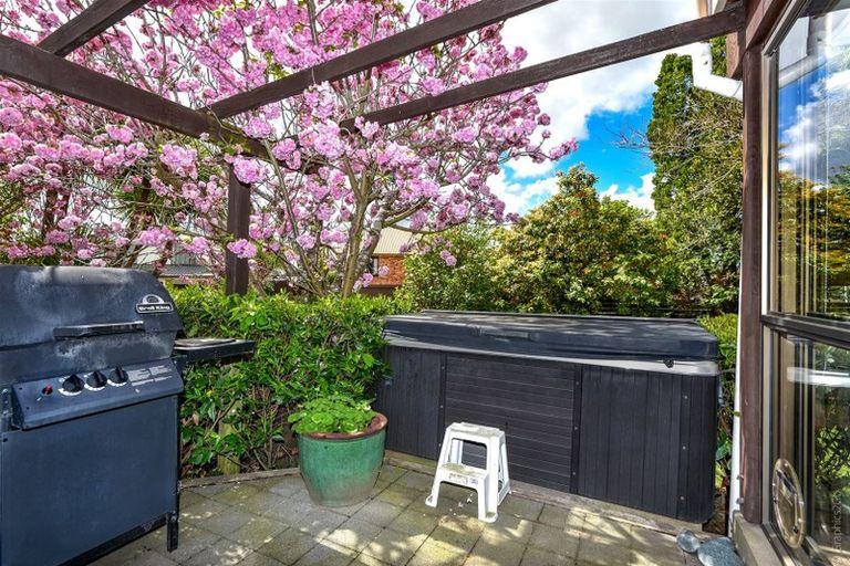 Photo of property in 7 O'halloran Drive, Halswell, Christchurch, 8025