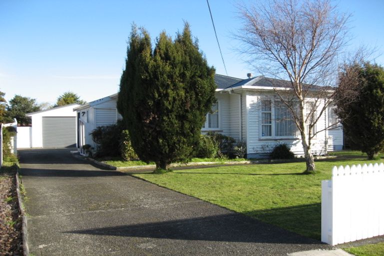 Photo of property in 6 Petrie Street, Wainuiomata, Lower Hutt, 5014