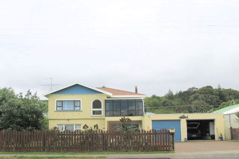 Photo of property in 23 Moana Road, Okitu, Gisborne, 4010