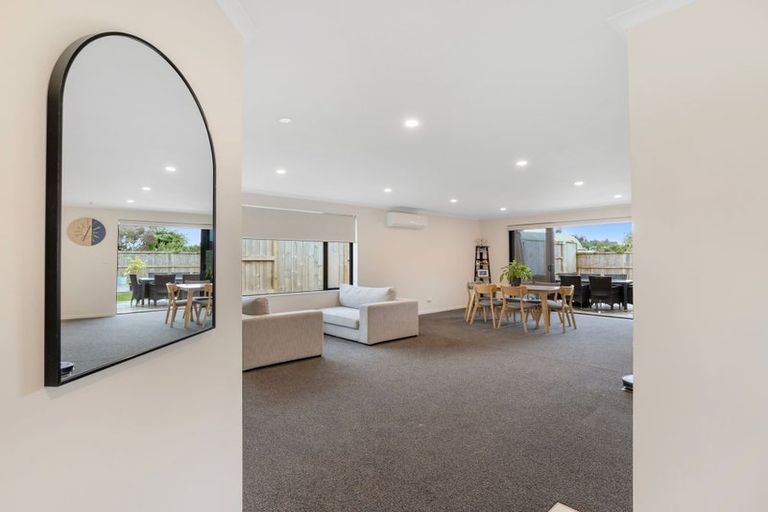 Photo of property in 19 Lloyd Crescent, Pukehangi, Rotorua, 3015