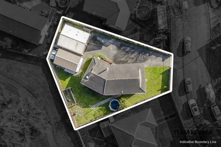 Photo of property in 11 Cadiz Place, Red Hill, Papakura, 2110