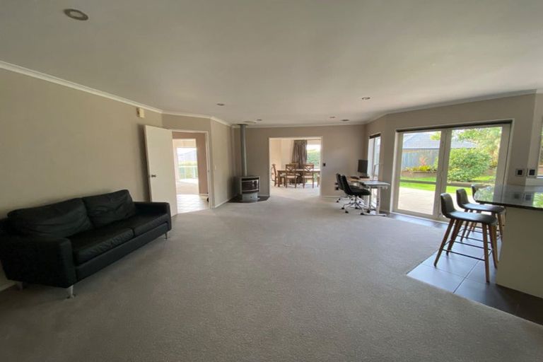 Photo of property in 8 Moycullien Lane, East Tamaki Heights, Auckland, 2016