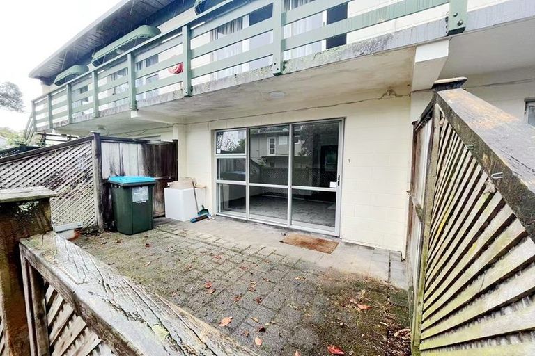 Photo of property in 2/7 Edenvale Park Road, Mount Eden, Auckland, 1024