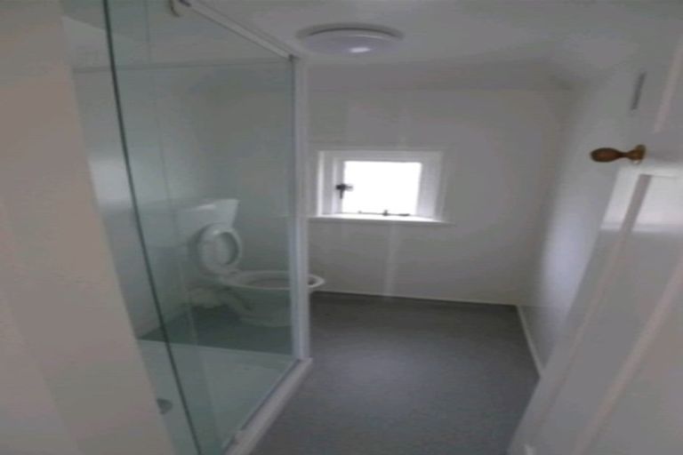 Photo of property in 5 Kinross Street, Kelburn, Wellington, 6012