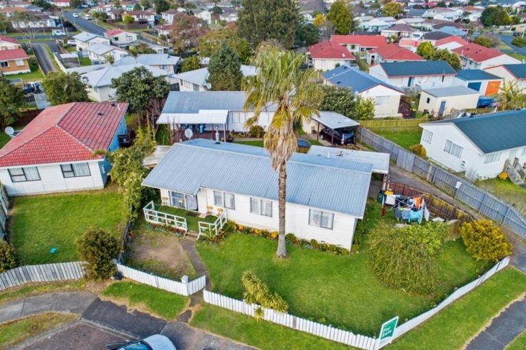 Photo of property in 1/5 Hatherley Place, Clendon Park, Auckland, 2103