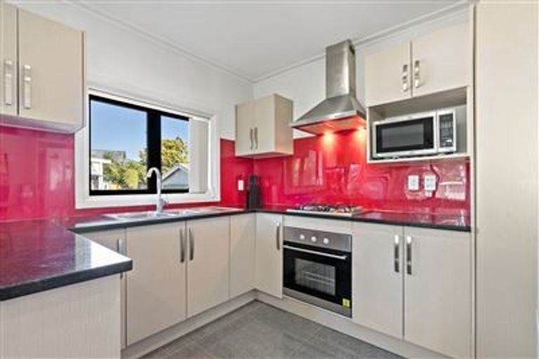 Photo of property in 1/20 Russell Road, Manurewa, Auckland, 2102