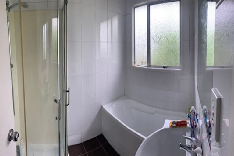 Photo of property in 11 Treviso Place, Clover Park, Auckland, 2023