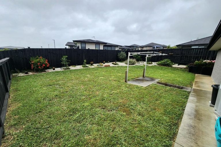 Photo of property in 23 Harriet Johnston Drive, Pokeno, 2402
