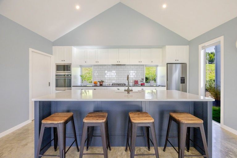 Photo of property in 45 Highlands Drive, Waipawa, 4277
