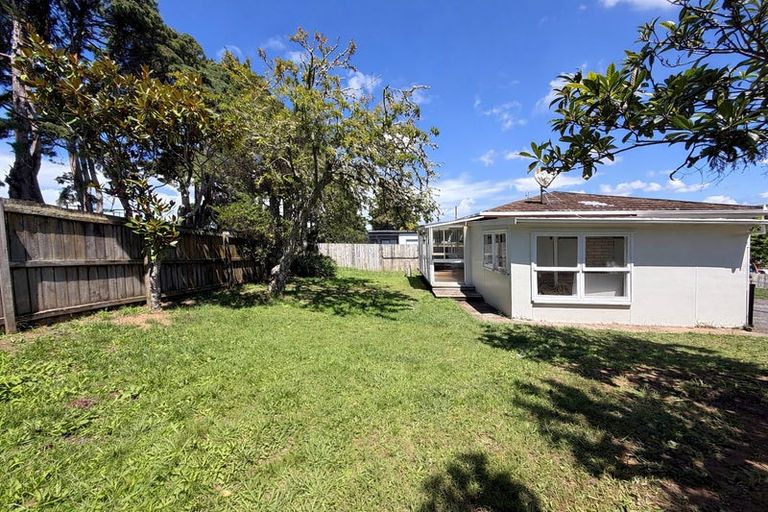 Photo of property in 2/22 Gladys Avenue, Glenfield, Auckland, 0629